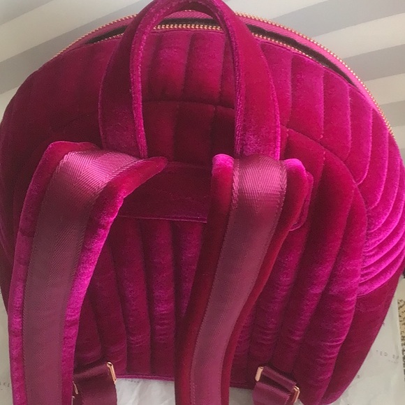 Ted Baker deep pink velvet backpack. Smaller new with tags. - Picture 5 of 9